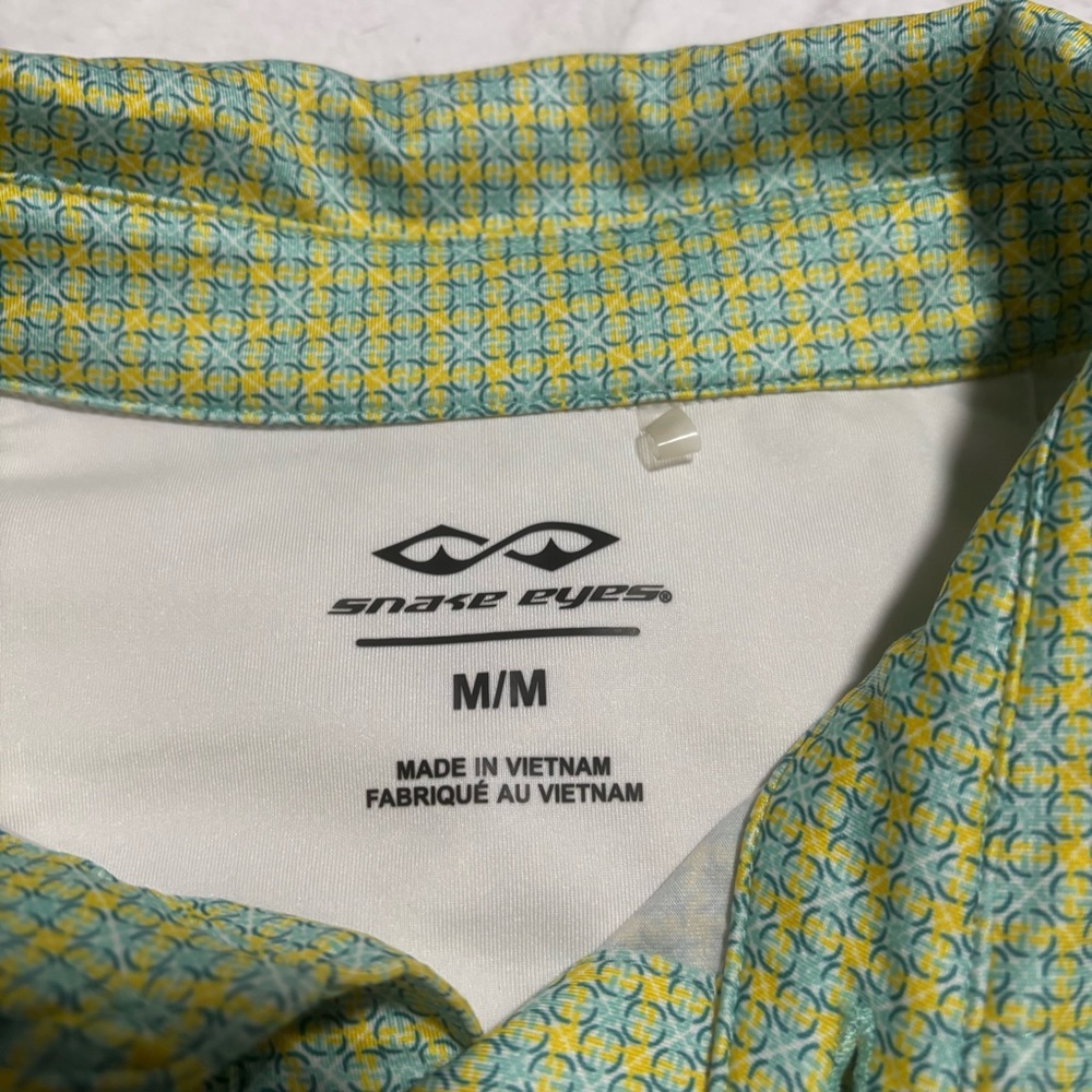 Snake Eyes Green Polo Shirt with Classic Design and Relaxed Fit Size Medium - Picture 4 of 4